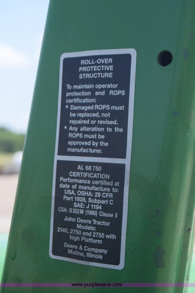 image for item K7286 1985 John Deere 2750 tractor