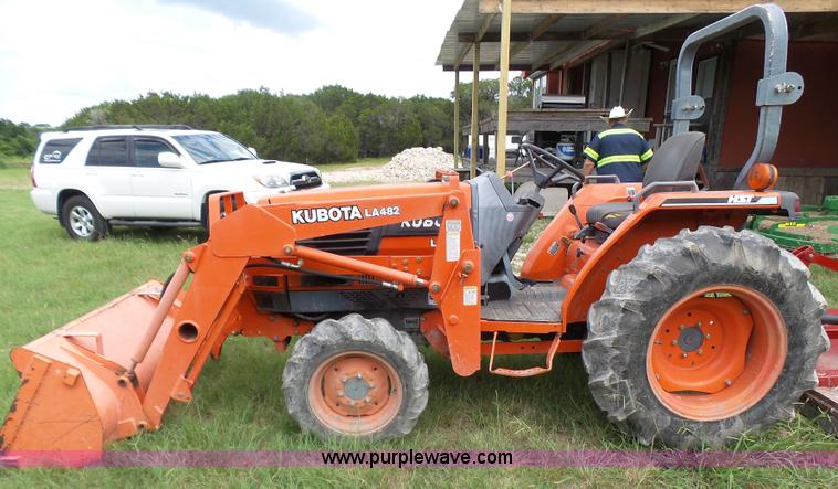 image for item L1543 Kubota L3010D MFWD tractor