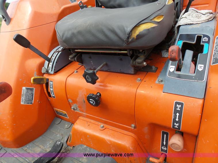 image for item L1543 Kubota L3010D MFWD tractor