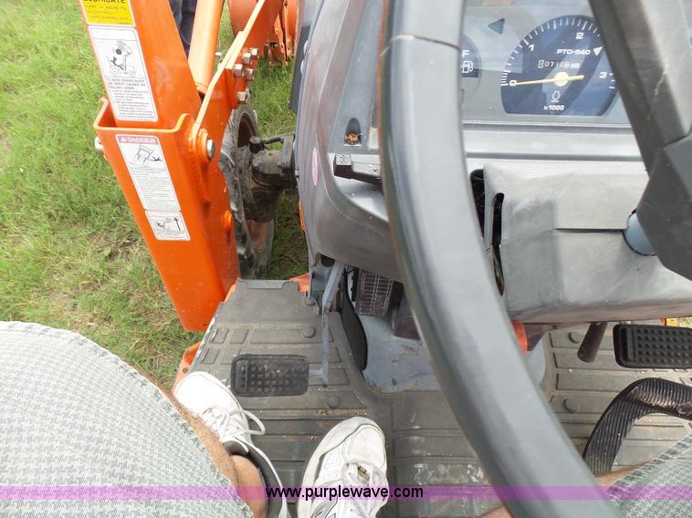 image for item L1543 Kubota L3010D MFWD tractor