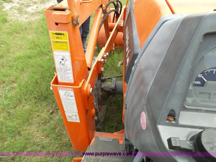 image for item L1543 Kubota L3010D MFWD tractor