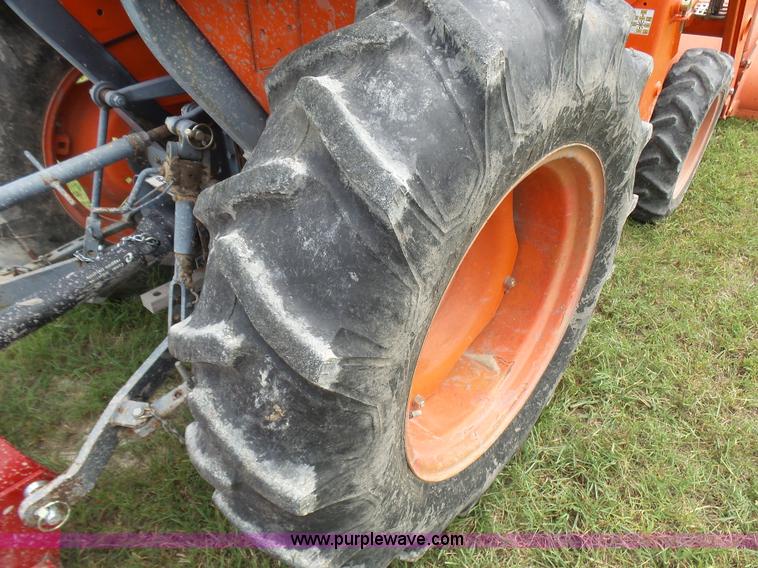 image for item L1543 Kubota L3010D MFWD tractor