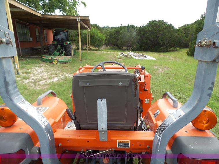 image for item L1543 Kubota L3010D MFWD tractor