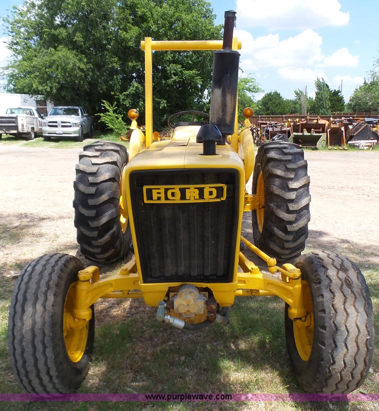 image for item L1545 Ford 340 tractor