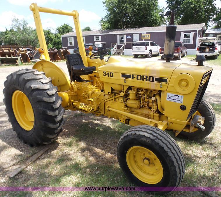 image for item L1545 Ford 340 tractor