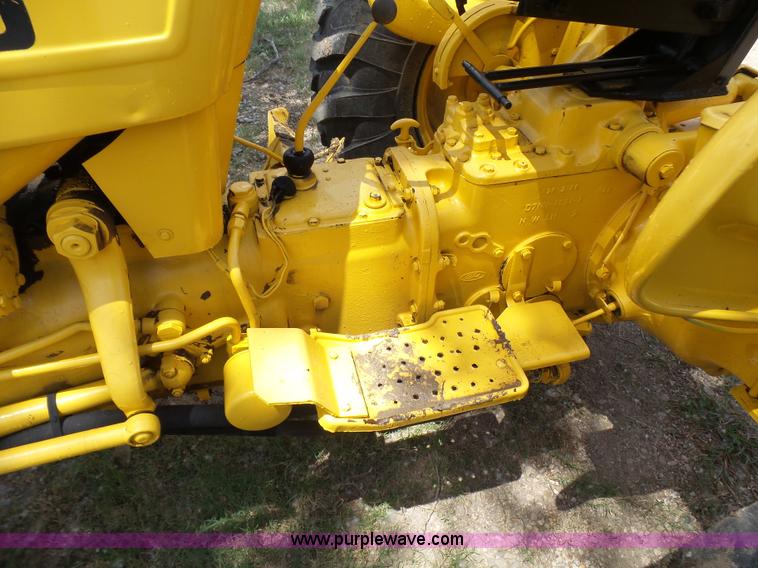 image for item L1545 Ford 340 tractor