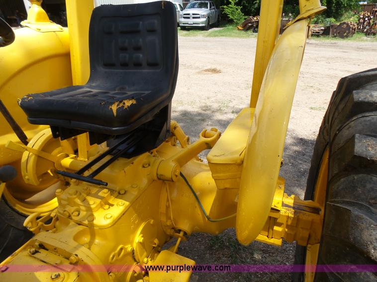 image for item L1545 Ford 340 tractor