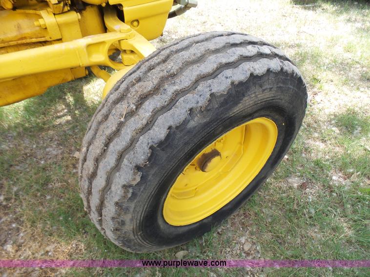 image for item L1545 Ford 340 tractor