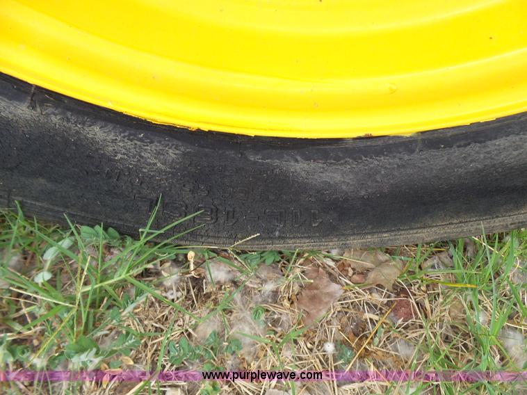 image for item L1545 Ford 340 tractor