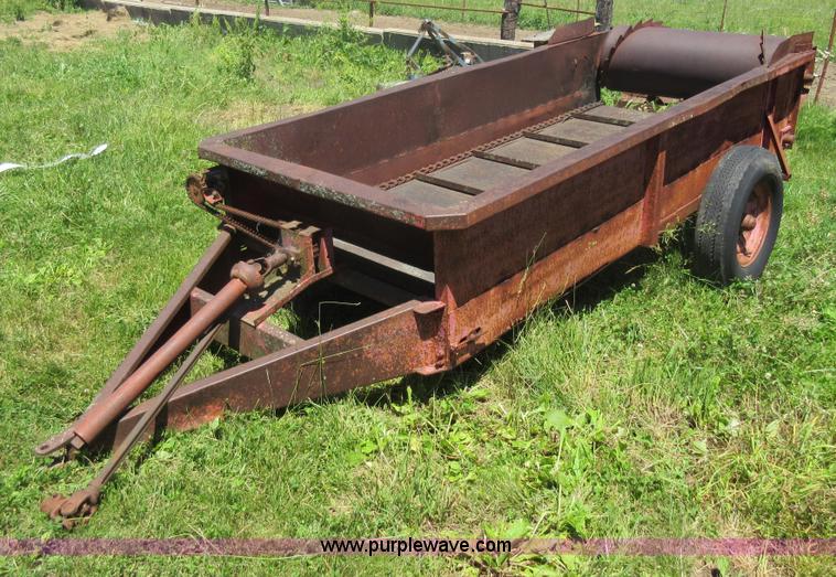 image for item L2821 Manure spreader