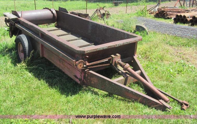 image for item L2821 Manure spreader