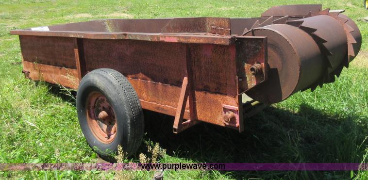image for item L2821 Manure spreader