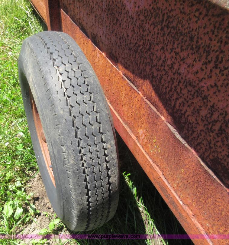 image for item L2821 Manure spreader