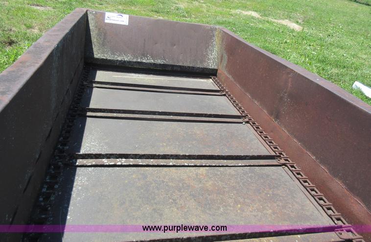 image for item L2821 Manure spreader