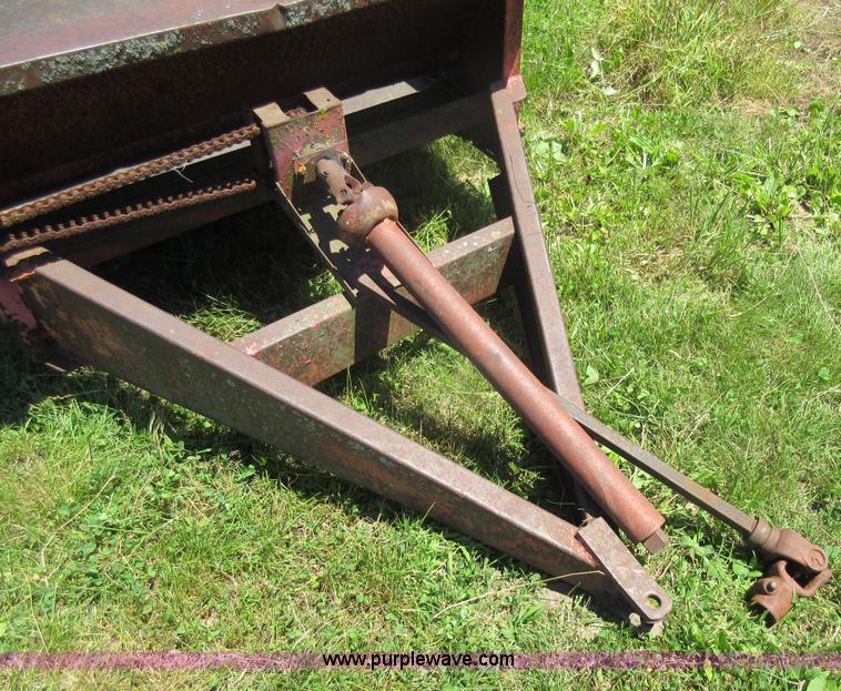 image for item L2821 Manure spreader