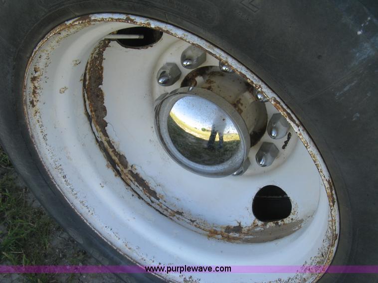 image for item L3829 1996 Timpte Super Hopper double hopper bottom trailer