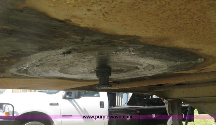 image for item L3830 1984 Timpte double hopper bottom trailer