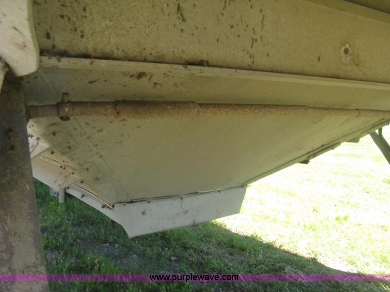 image for item L3830 1984 Timpte double hopper bottom trailer