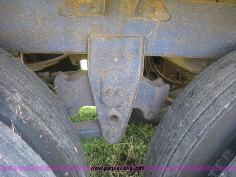 image for item L3830 1984 Timpte double hopper bottom trailer