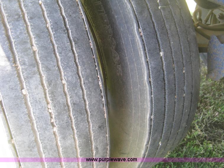 image for item L3830 1984 Timpte double hopper bottom trailer