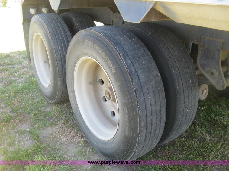 image for item L3830 1984 Timpte double hopper bottom trailer