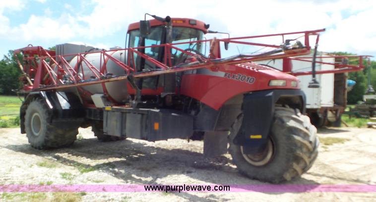 image for item L5249 2004 Case IH FLX 3010 self-propelled sprayer
