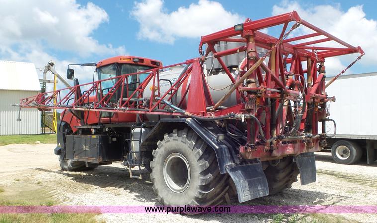 image for item L5249 2004 Case IH FLX 3010 self-propelled sprayer