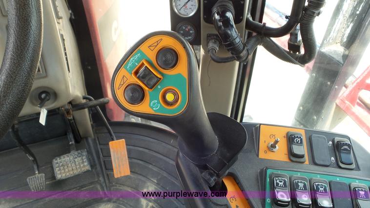 image for item L5249 2004 Case IH FLX 3010 self-propelled sprayer