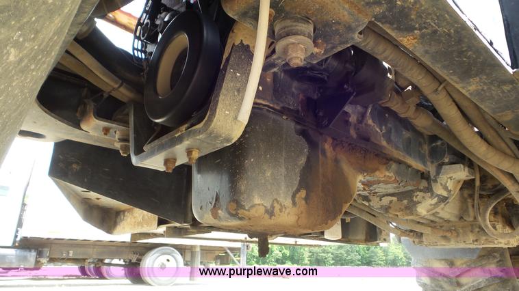 image for item L5249 2004 Case IH FLX 3010 self-propelled sprayer