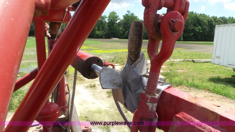 image for item L5249 2004 Case IH FLX 3010 self-propelled sprayer