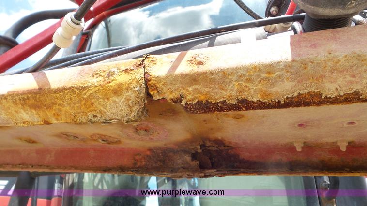 image for item L5249 2004 Case IH FLX 3010 self-propelled sprayer