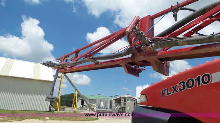 image for item L5249 2004 Case IH FLX 3010 self-propelled sprayer