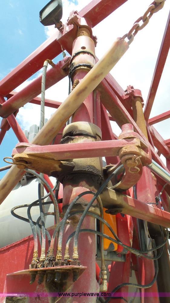 image for item L5249 2004 Case IH FLX 3010 self-propelled sprayer