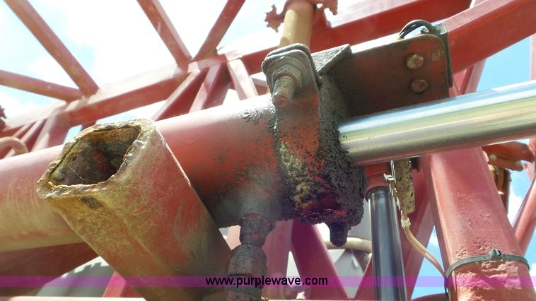 image for item L5249 2004 Case IH FLX 3010 self-propelled sprayer