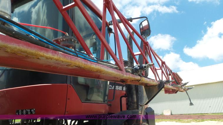 image for item L5249 2004 Case IH FLX 3010 self-propelled sprayer