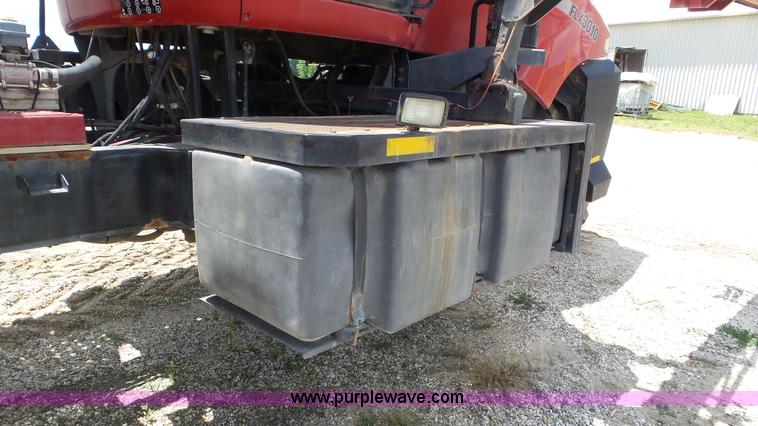 image for item L5249 2004 Case IH FLX 3010 self-propelled sprayer