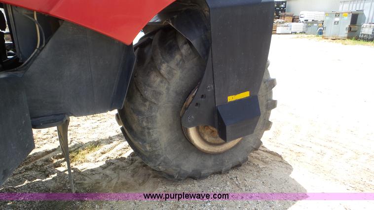 image for item L5249 2004 Case IH FLX 3010 self-propelled sprayer