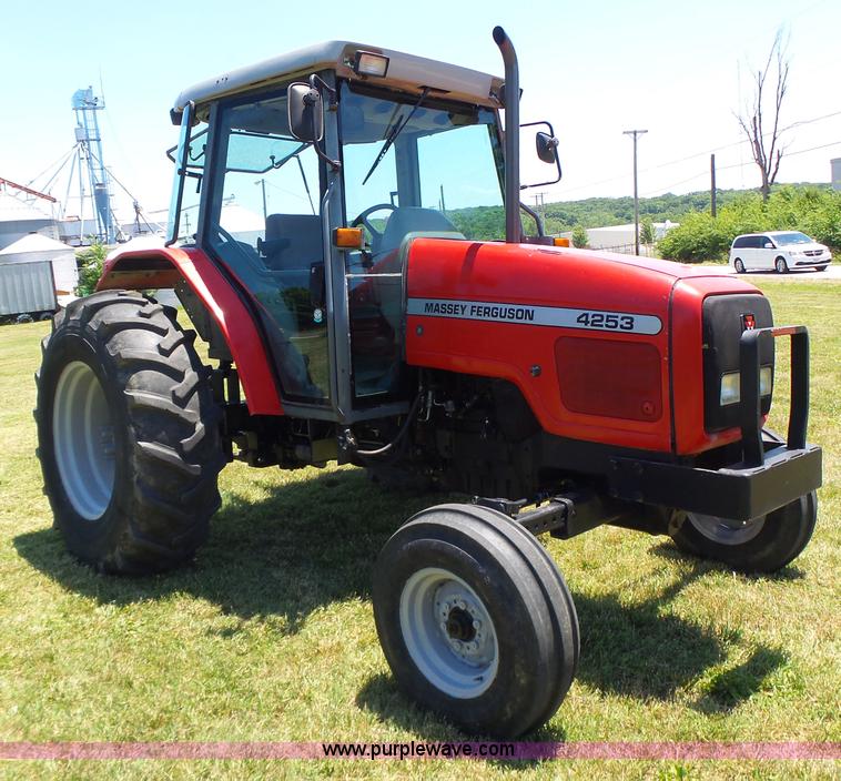 image for item L6113 1998 Massey-Ferguson 4253 tractor