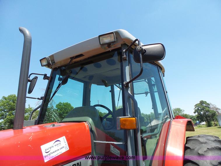 image for item L6113 1998 Massey-Ferguson 4253 tractor