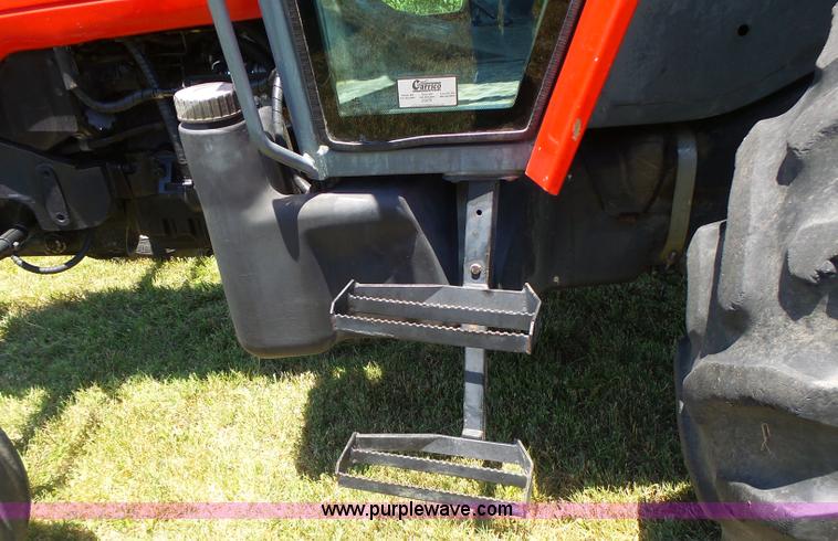 image for item L6113 1998 Massey-Ferguson 4253 tractor