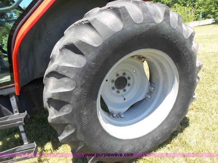 image for item L6113 1998 Massey-Ferguson 4253 tractor