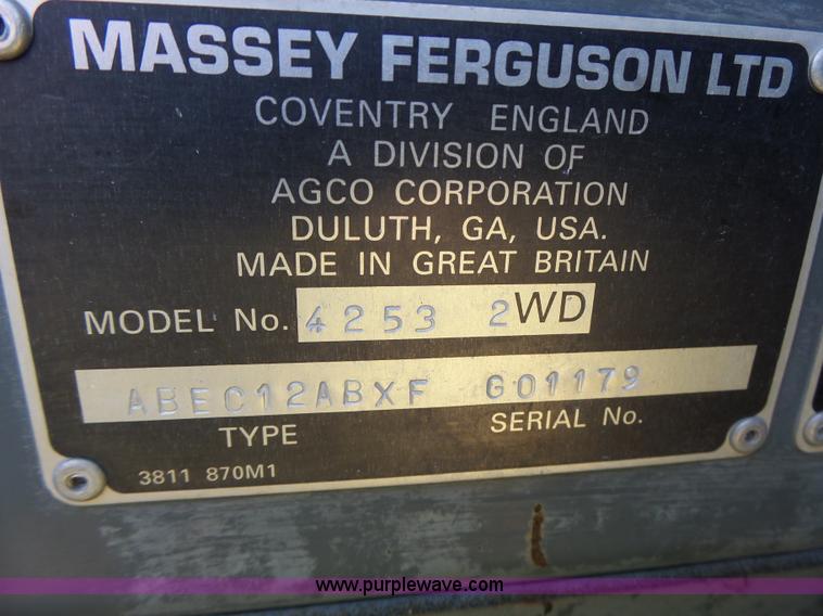 image for item L6113 1998 Massey-Ferguson 4253 tractor