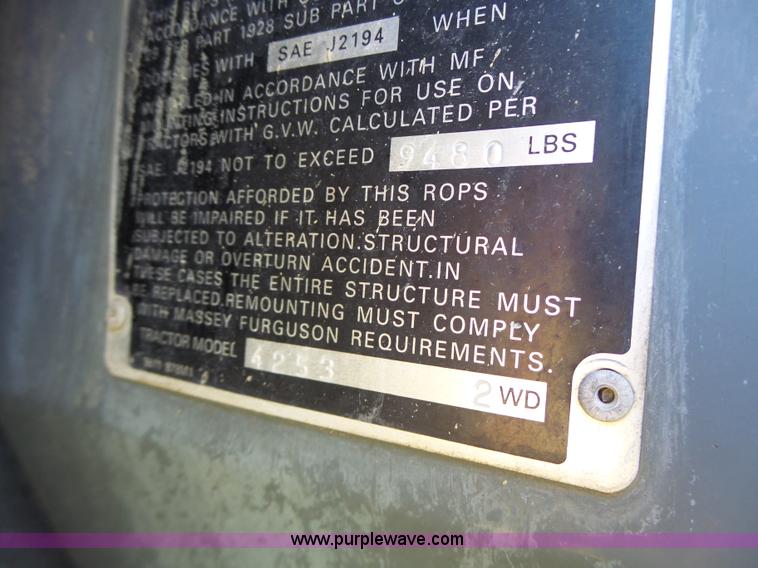image for item L6113 1998 Massey-Ferguson 4253 tractor