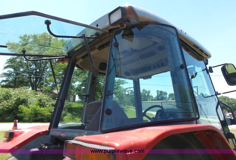 image for item L6113 1998 Massey-Ferguson 4253 tractor