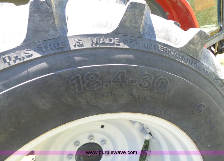 image for item L6113 1998 Massey-Ferguson 4253 tractor