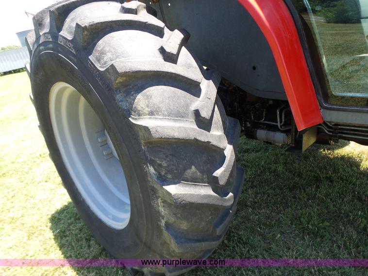 image for item L6113 1998 Massey-Ferguson 4253 tractor