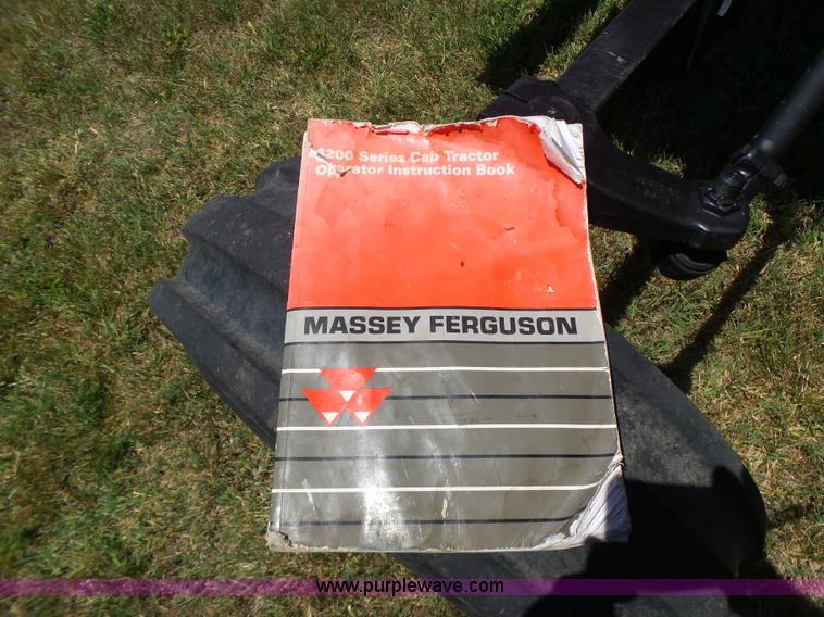 image for item L6113 1998 Massey-Ferguson 4253 tractor