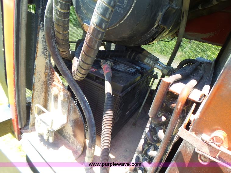 image for item L6113 1998 Massey-Ferguson 4253 tractor