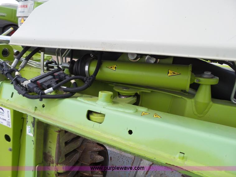 image for item L6579 2013 Claas Orbis 750 corn head