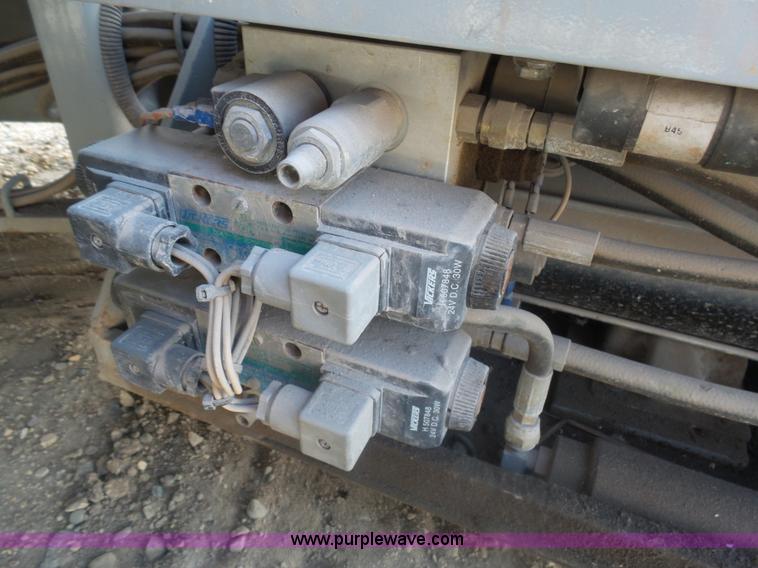 image for item AL9150 1997 Sky Jack III 4626 scissor lift